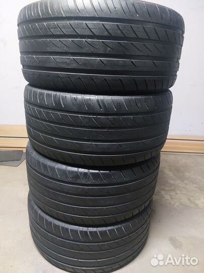 Ovation VI-701 295/35 R21 107V