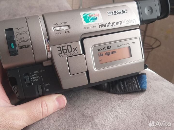 Видеокамера Sony CCD-TRV57E