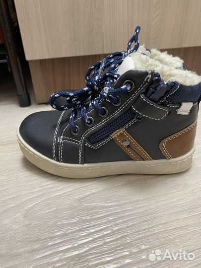 Ботинки демисезонные для мальчика 23 размер