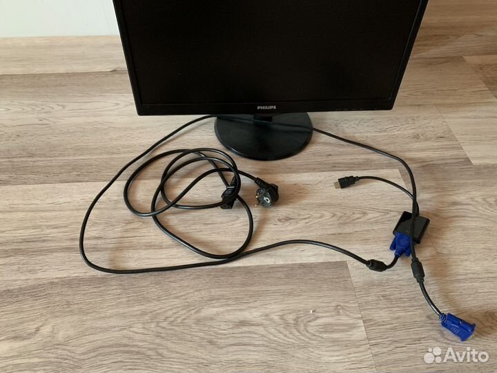 Монитор Philips