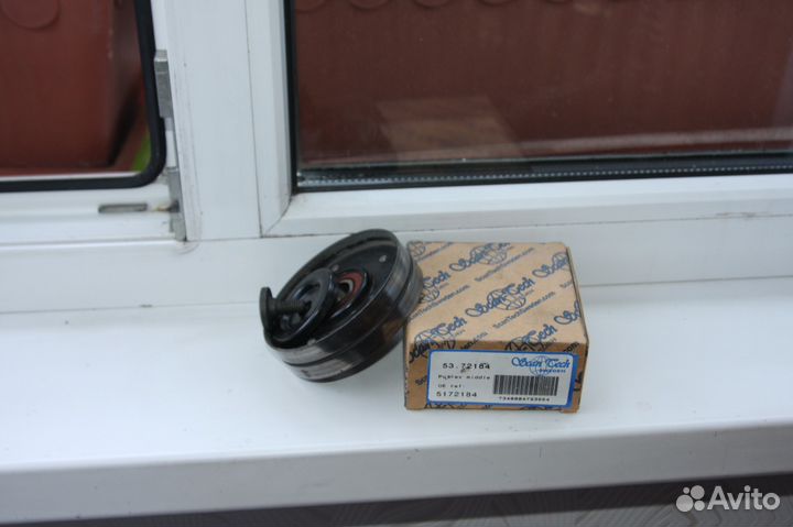 Saab 900 S ролик натяж. ремня Новый,volvo стекло Н