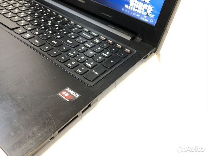 Игровой ноутбук Lenovo 4 ядра/2видеокарты/8gb/1tb