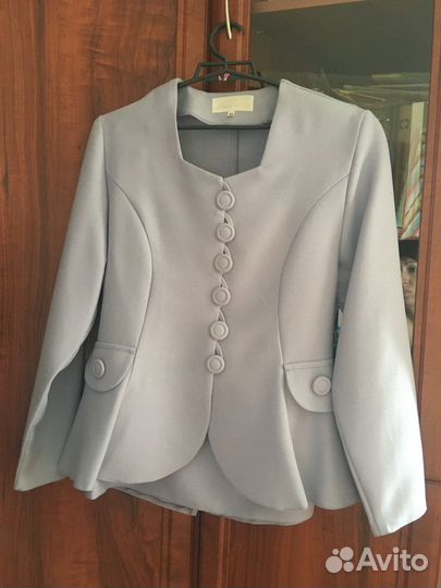 Жакет с юбкой