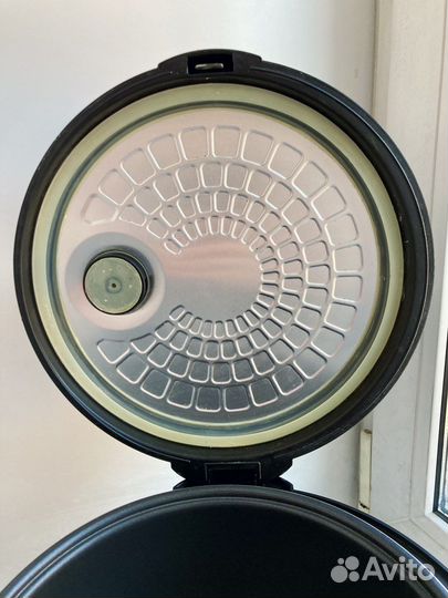 Мультиварка Vitek на 5л