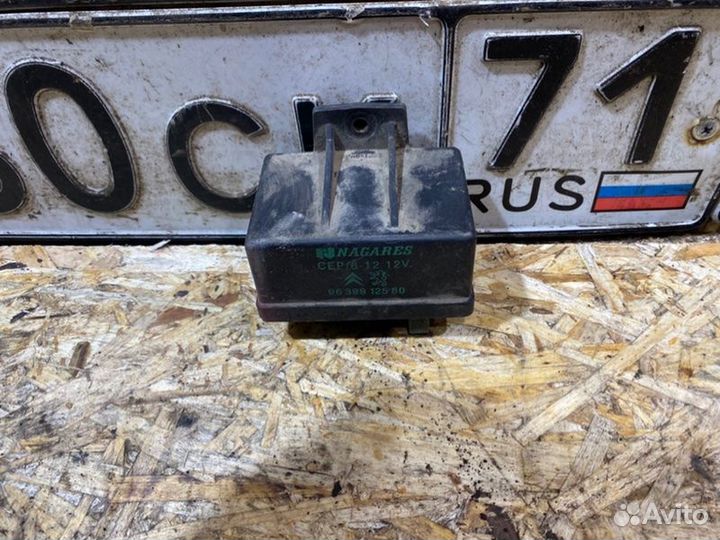 Реле накала свечей Citroen Berlingo 1.9 2005