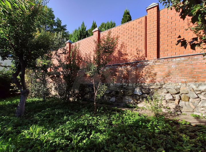 Коттедж 302,9 м² на участке 18,9 сот.