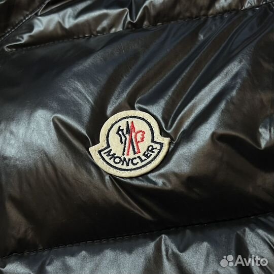 Жилетка Moncler глянцевая