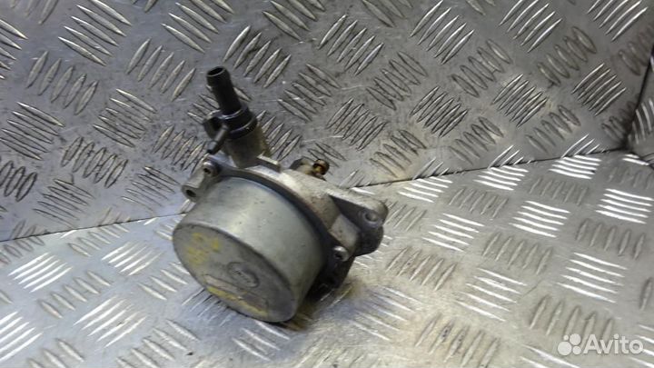 Насос вакуумный Hyundai i30