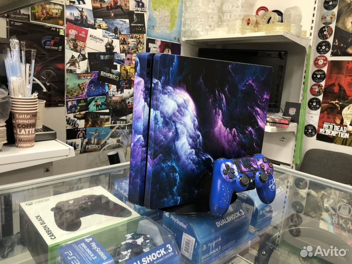 Sony PS4 pro 1tb и 600 игр по подписке на год