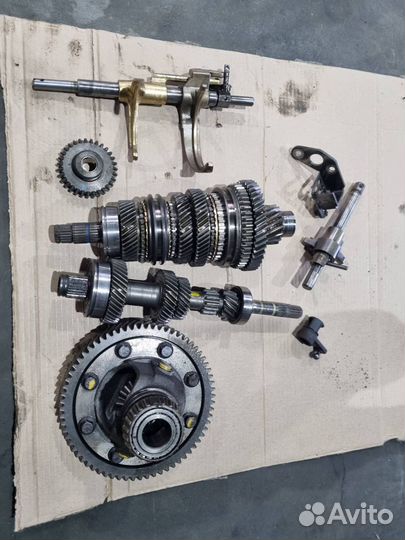 Коробка механика В разборе 1.6л Форд Фокус 3