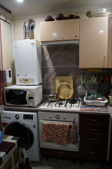 3-к. квартира, 53 м², 1/2 эт.