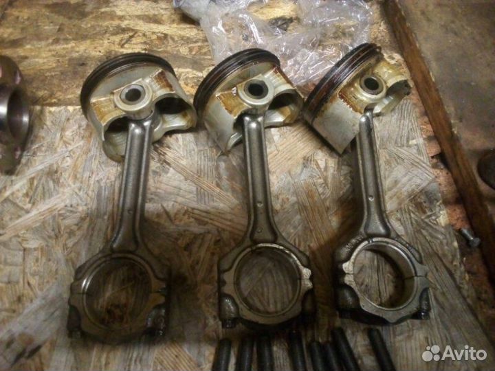 Поршень Mitsubishi Colt Z31A/Z32A/Z33A/Z34A/Z35A