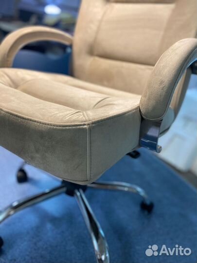 Кресло офисное