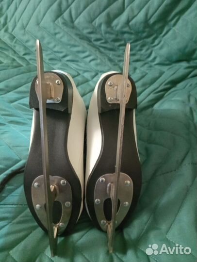 Коньки фигурные женские 39 размер