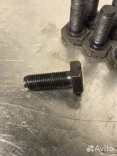 Болты маховика мкп Renault Logan Sandero Symbol