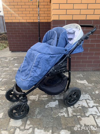 Коляска прогулочная