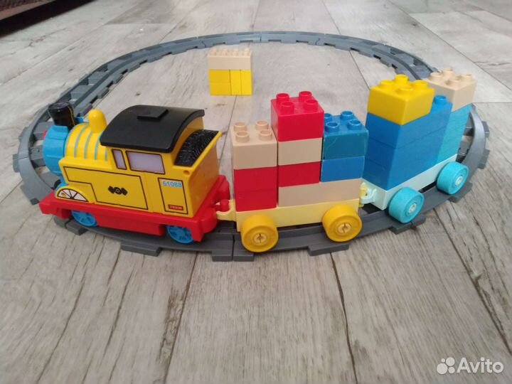Лего Дупло паровоз,рельсы,платформы