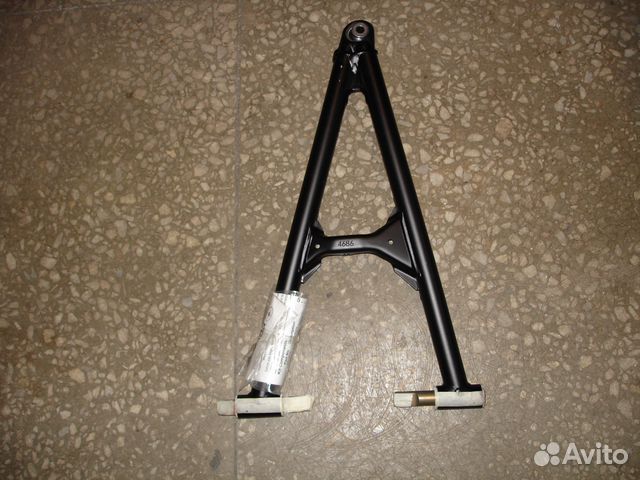 Рычаг polaris левый 2204663-458