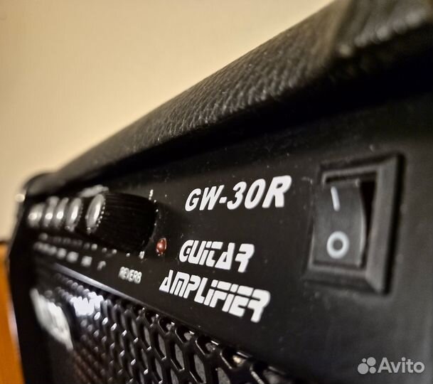 Комбоусилитель