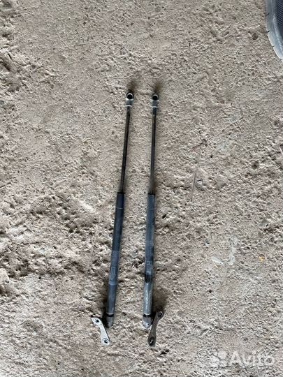 Газовые упоры багажника Toyota Corolla e120