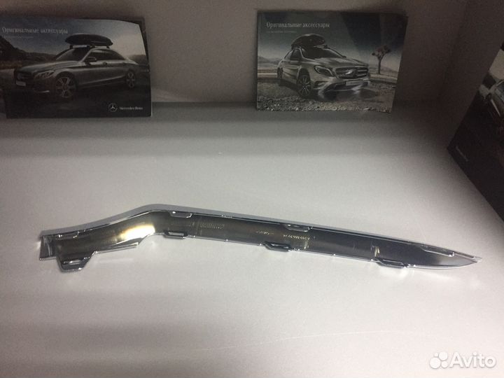 Накладка левая Mercedes E class w212 рест Амг