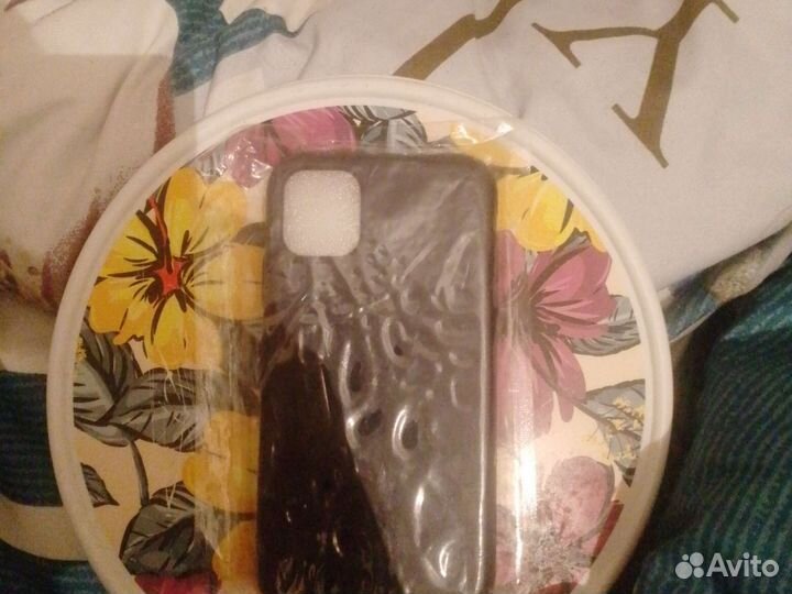 Чехол на iPhone 11