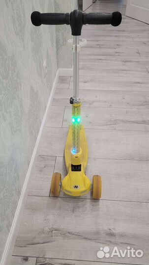 Самокат детский трехколесный