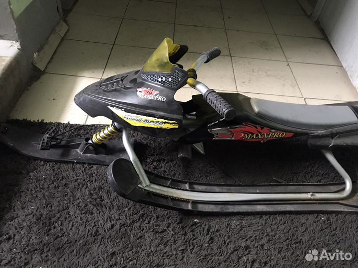 Детский снегокат