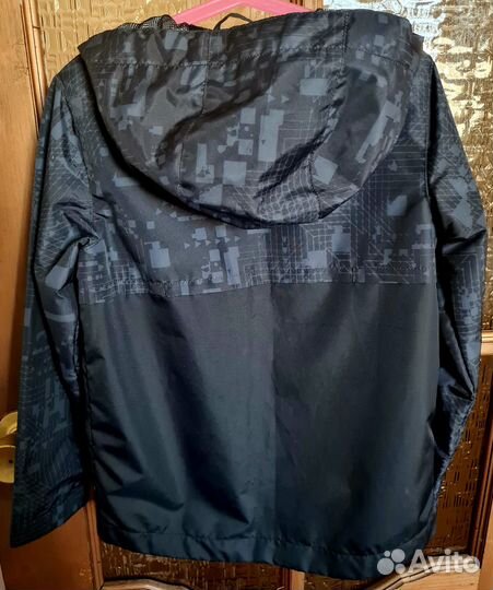 Ветровка для мальчика новая 134 demix