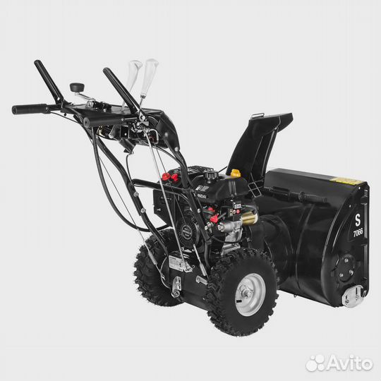 Снегоуборочная машина Hyundai S 7066