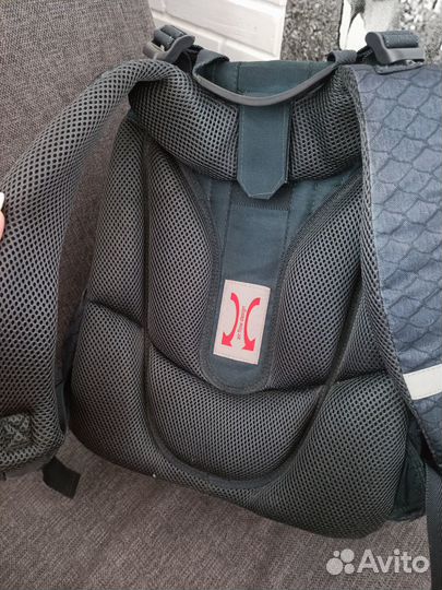 Школьный портфель, ранец, рюкзак