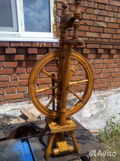 Деревянная прялка