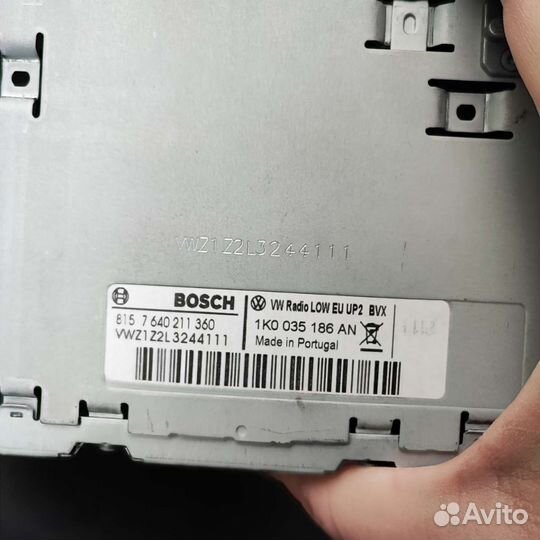 Магнитола VW Bosch VW Radio Low EU G+UP2 BVX