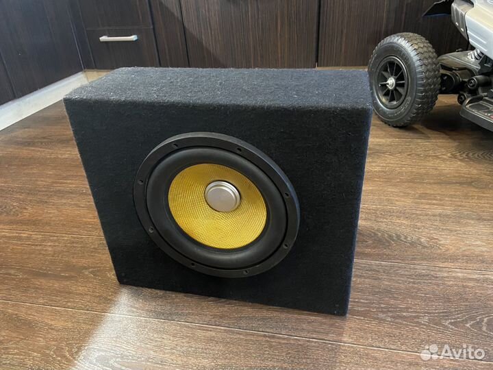 Сабвуфер 10“ Huyndai H-CSP101F 250 w