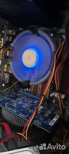 Материнская плата с процессором 4 ядра, 4 гига