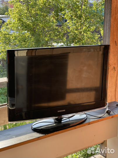 Телевизор samsung