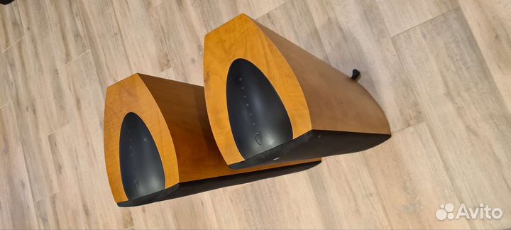 Колонки напольные KEF