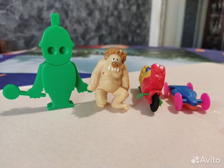 Игрушки из киндера 90х