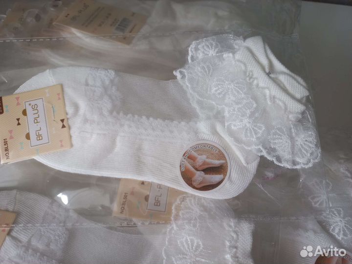 Носочки с рюшами белые 28-30 летние