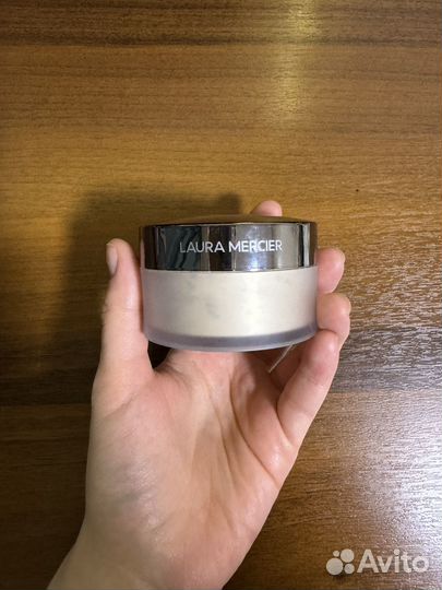 Рассыпчатая пудра laura mercier glow
