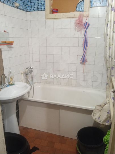 2-к. квартира, 42 м², 1/5 эт.