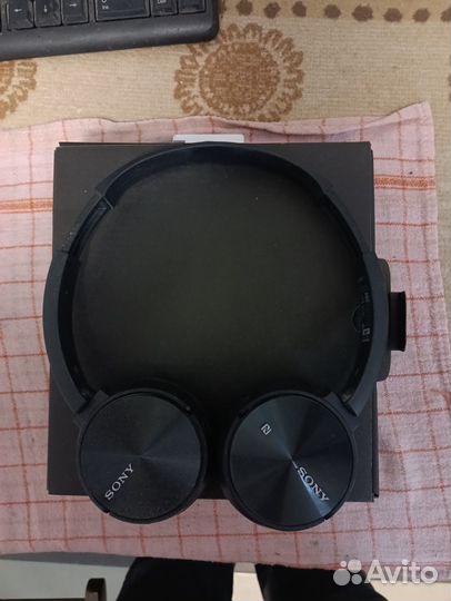 Беспроводные наушники Sony MDR-ZX330 BT