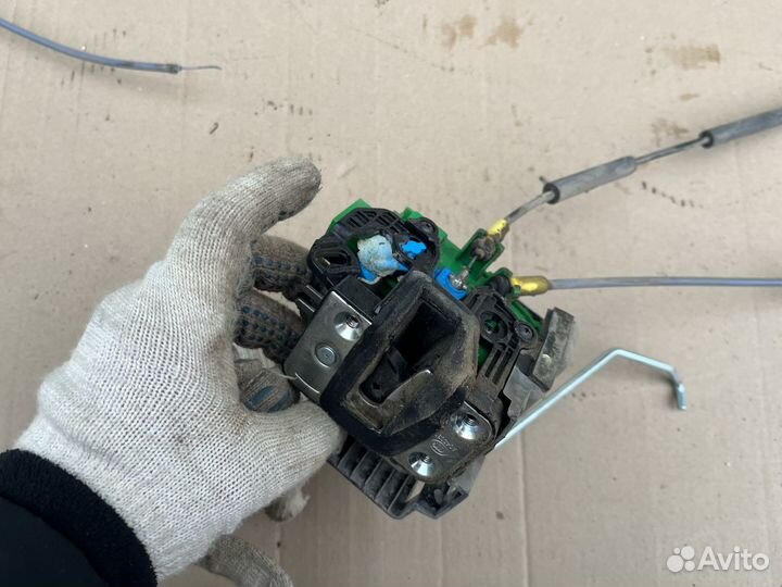 Замок двери Киа Рио 3