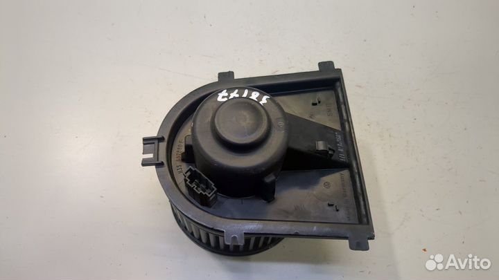 Двигатель отопителя Volkswagen Golf 4, 2001