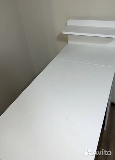 Маникюрный стол складной