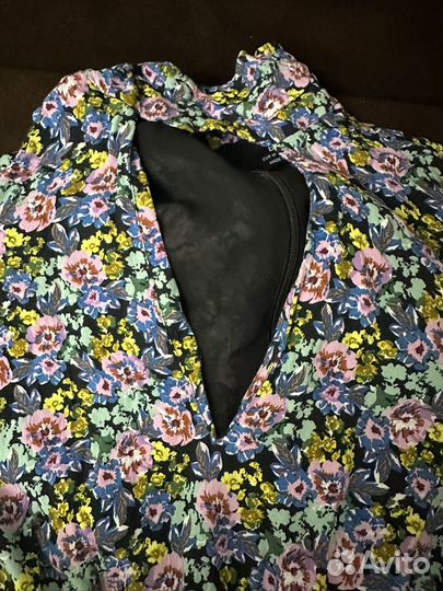 Платье Bershka летнее мини цветочный принт
