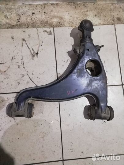 Рычаги передней подвески Mercedes W124