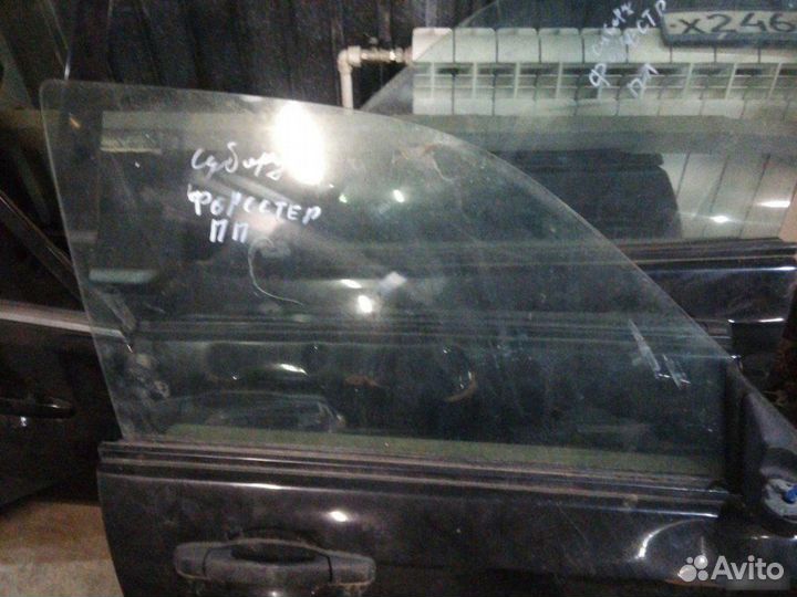 Стекло переднее правое Subaru Forester