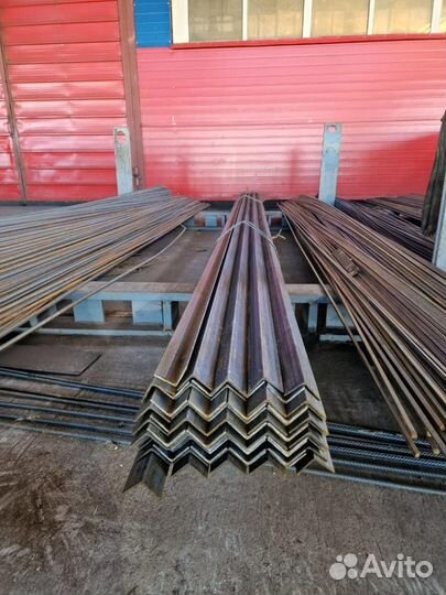 Уголок стальной 32х32х3