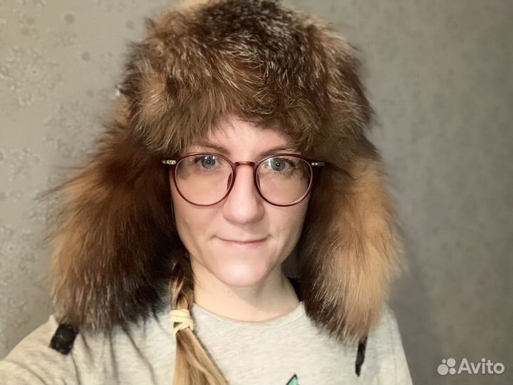 Шапка из натурального меха и кожи